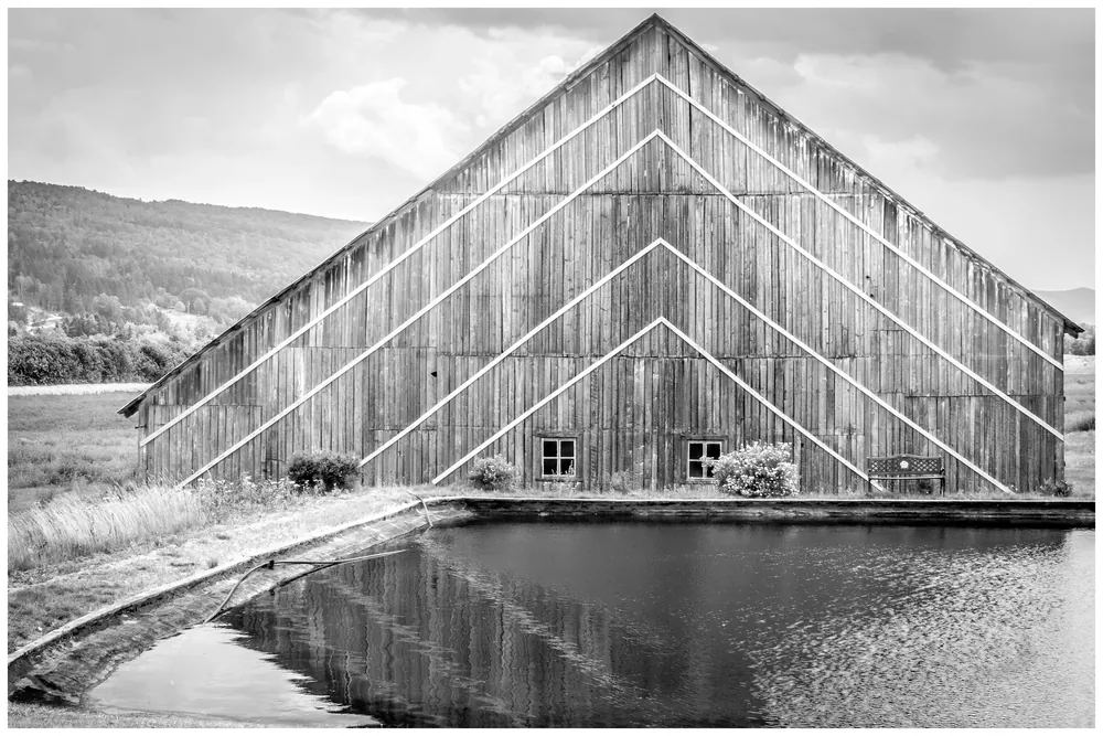 Silver barn in Quebec